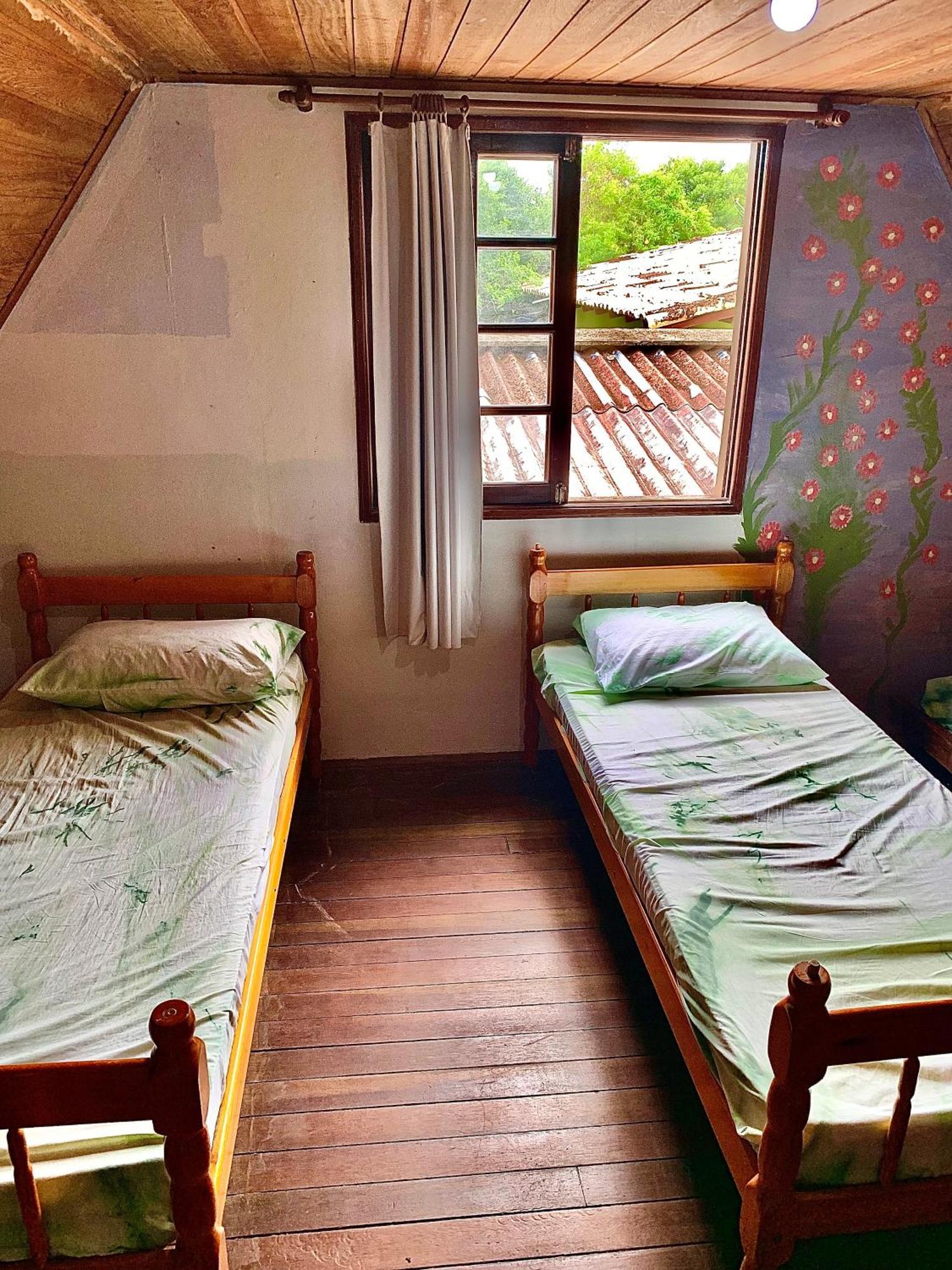 Hostel Mueller Na Praia De Mocambique Florianópolis Esterno foto
